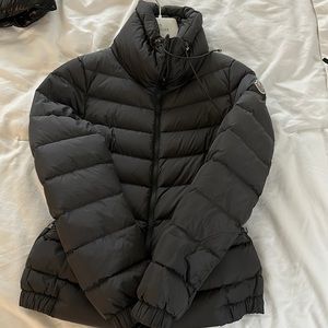 Moncler short jacket ☄️